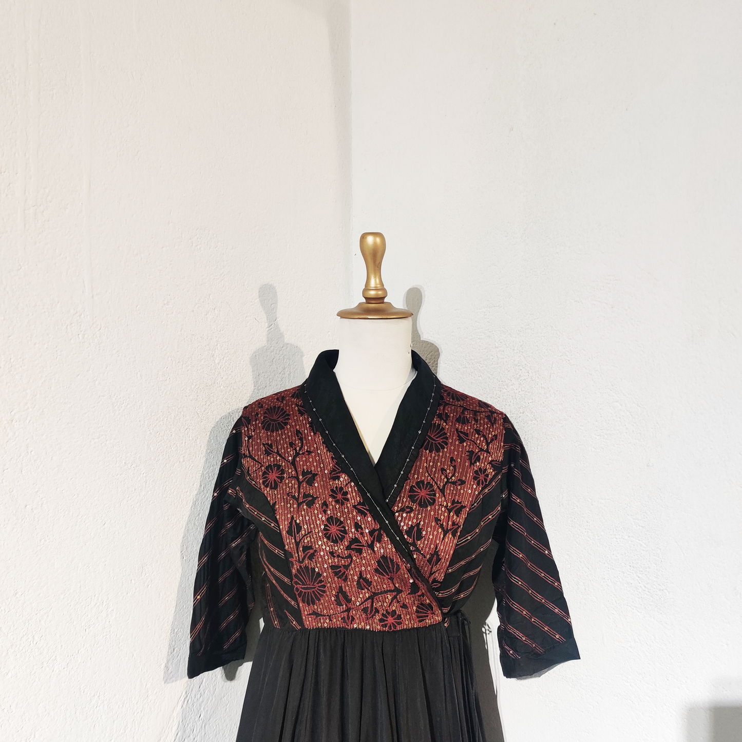 MUGAL BLACK