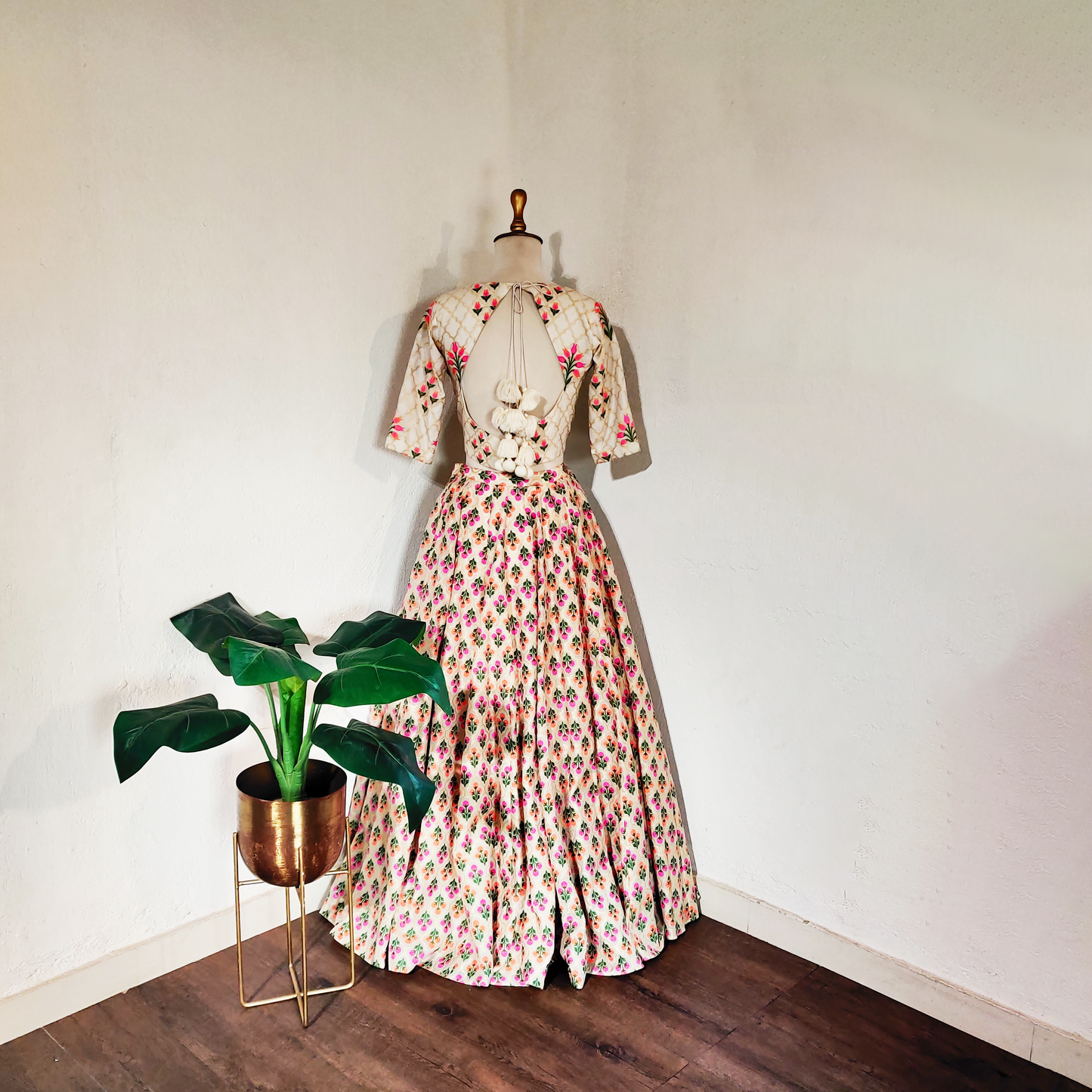 JASMIN LEHENGA
