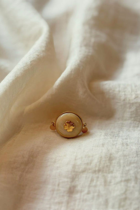 Amara ring