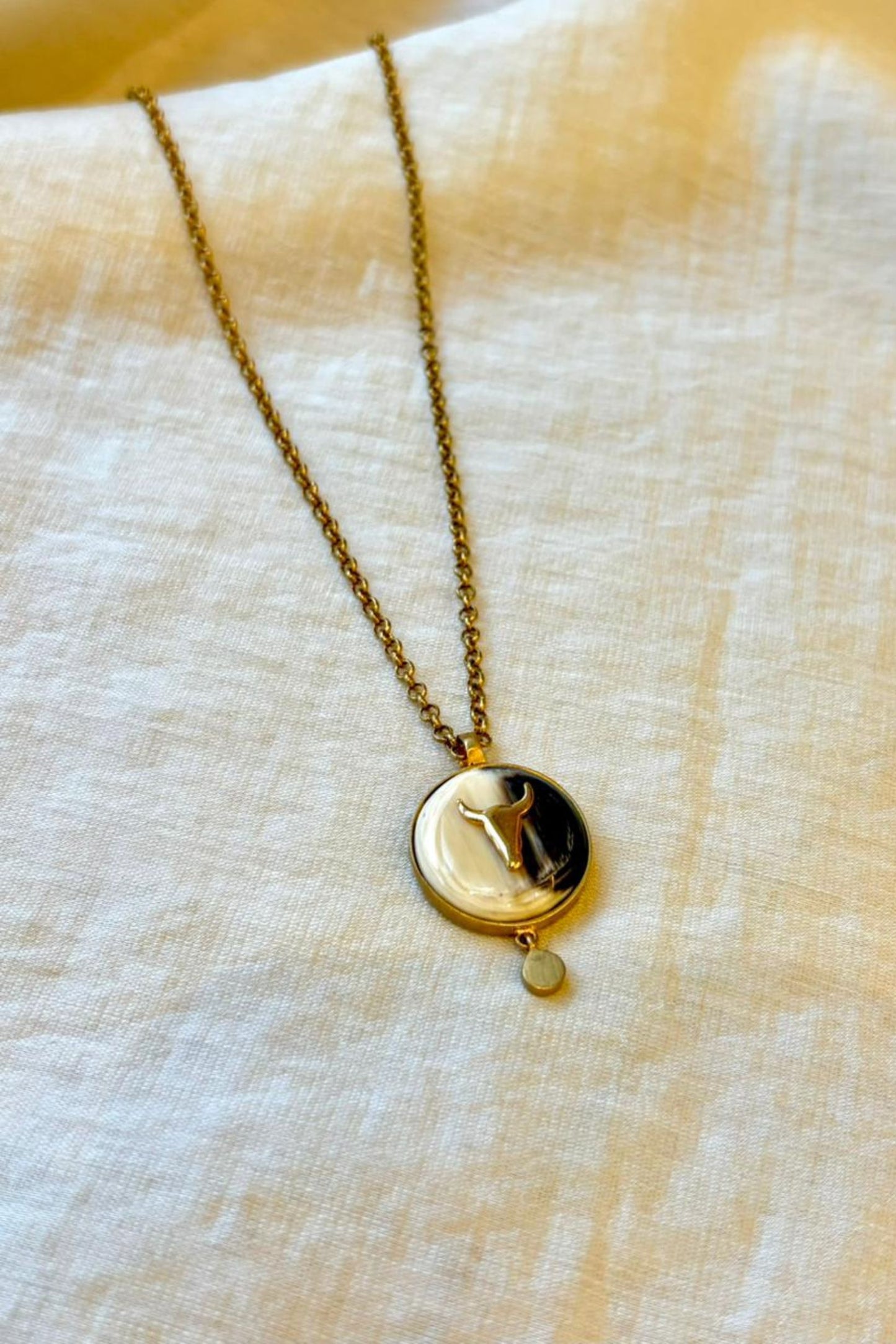 Safari Drop Pendant