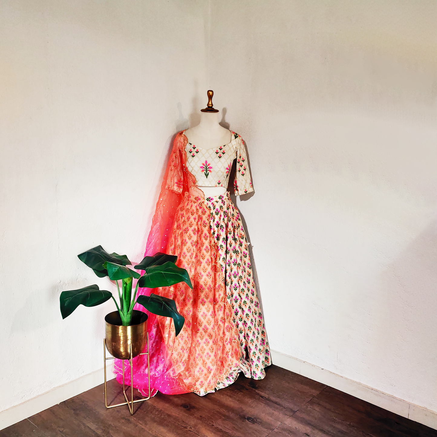 JASMIN LEHENGA