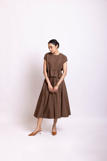 Relaxed fit co-ord set. Drawstring detsiling, Flared skirt pant.