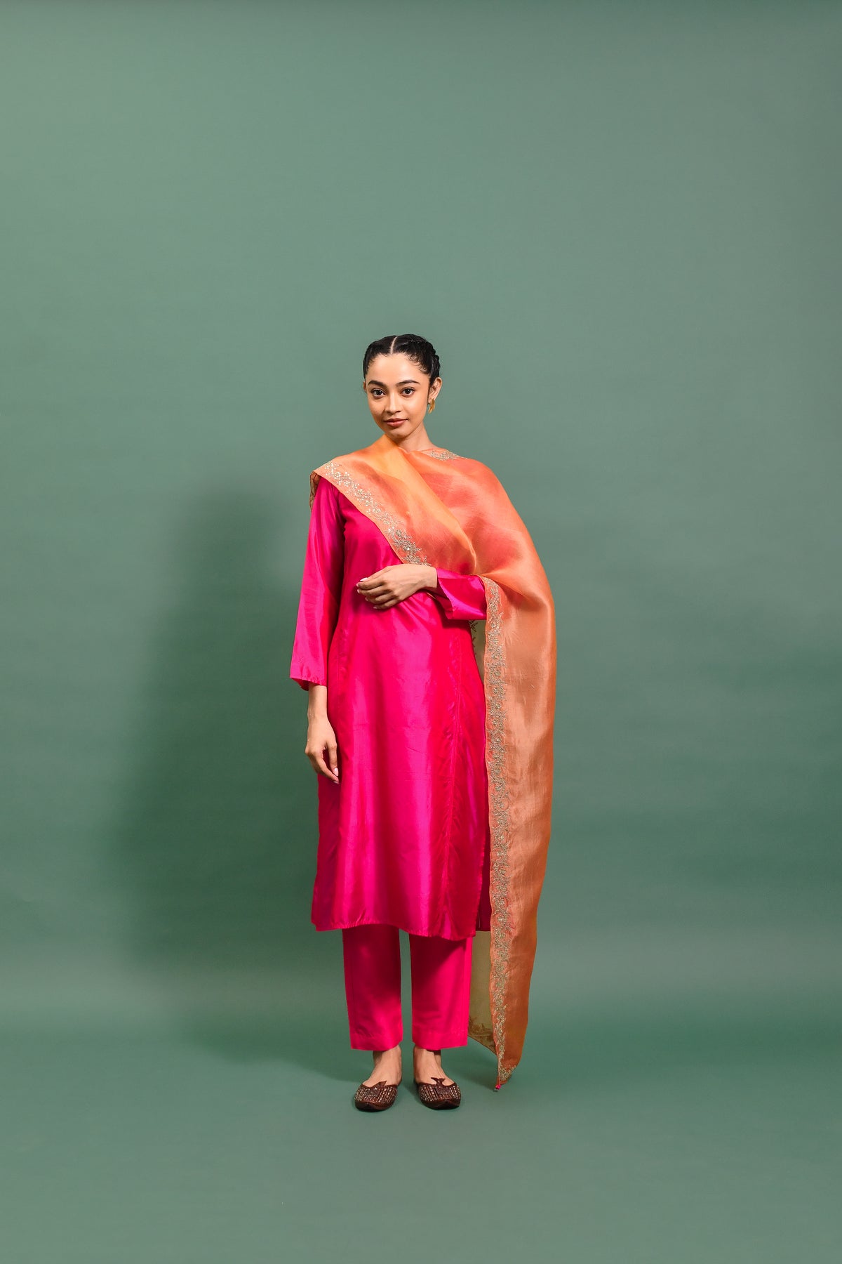 Kusum gulabi with Dupatta