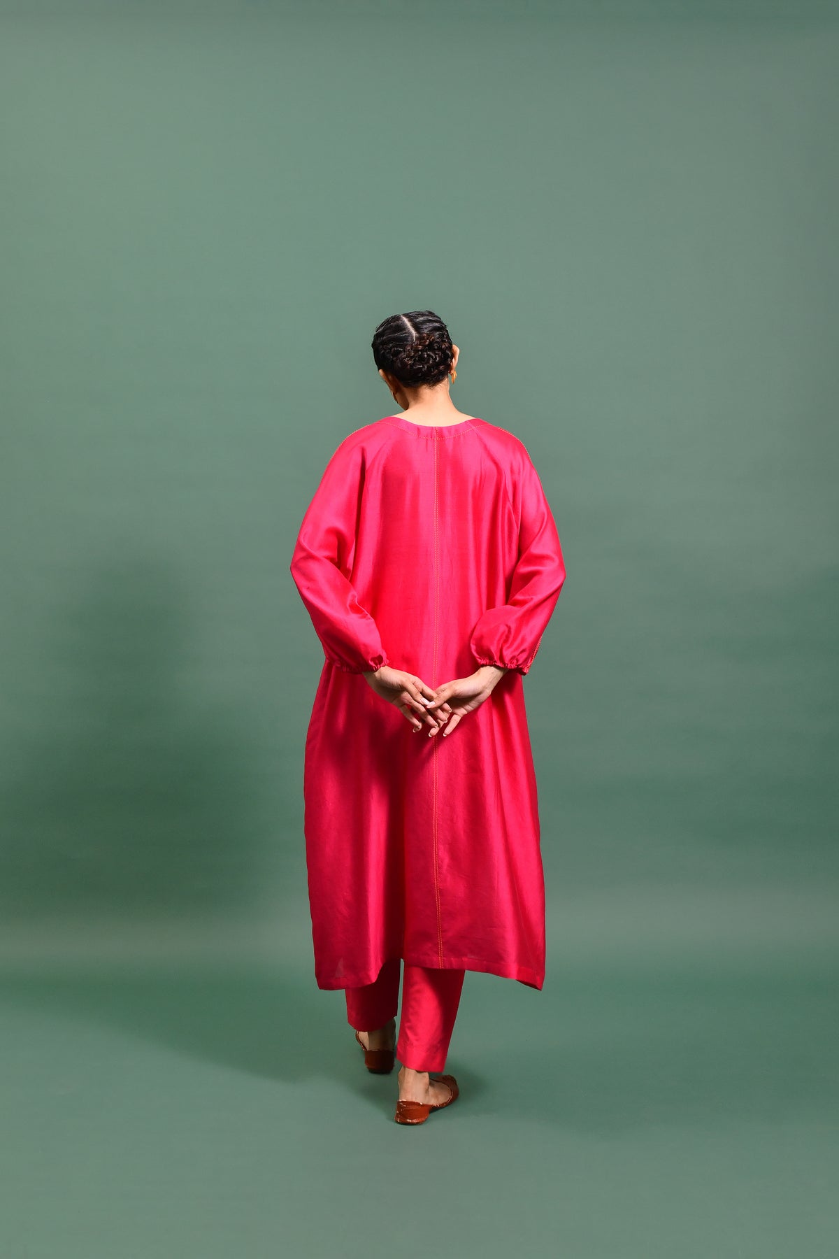 Aakhu