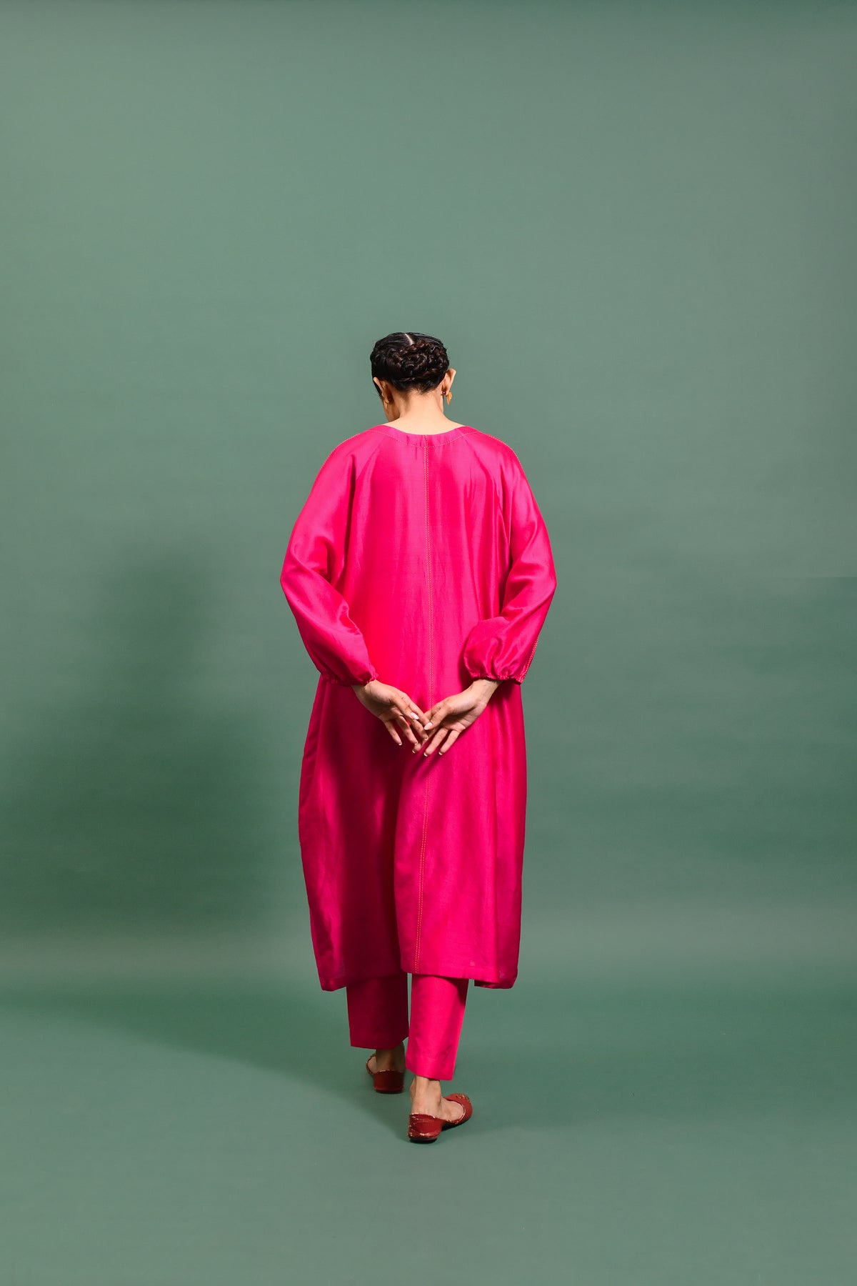 Aakhu