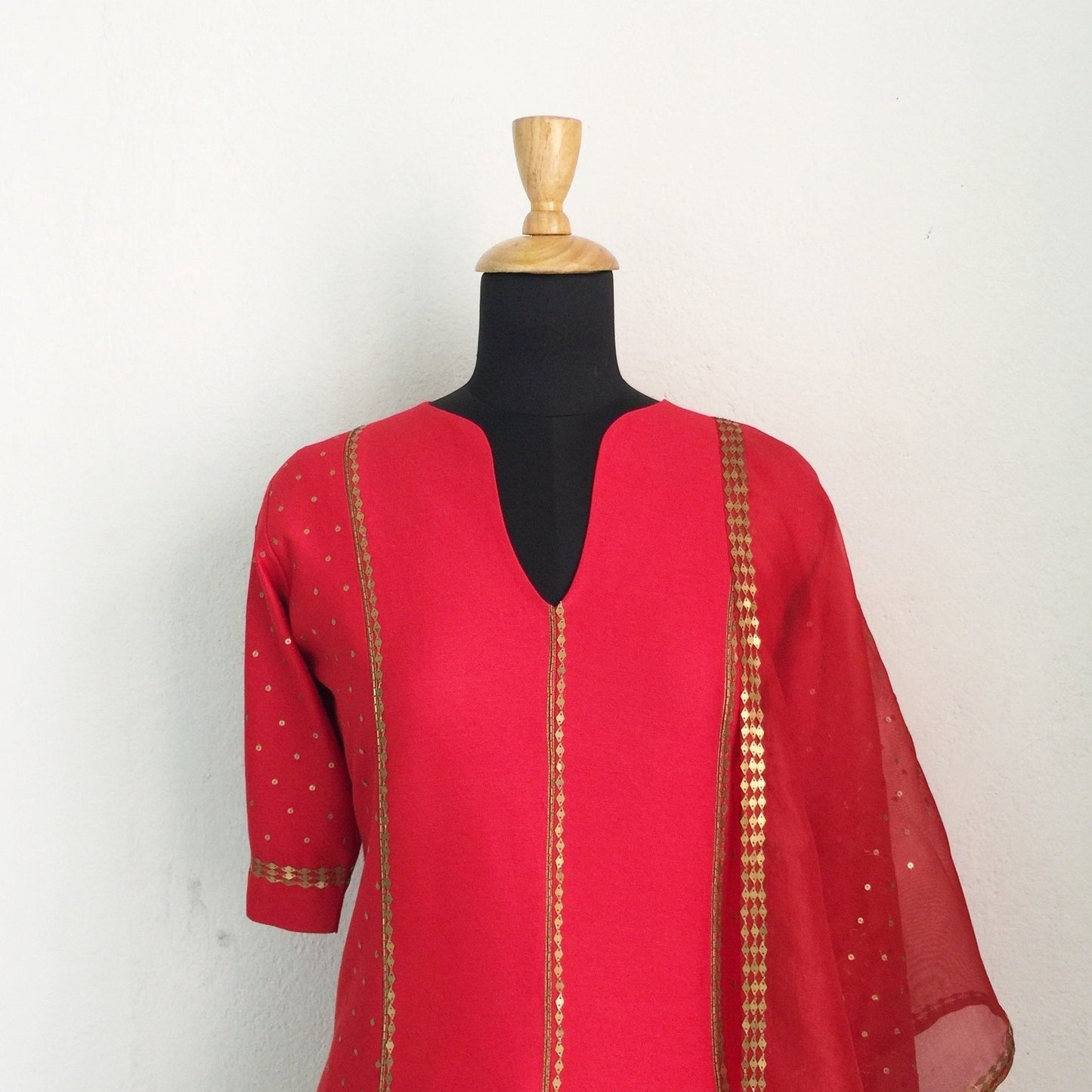 Naaz Red