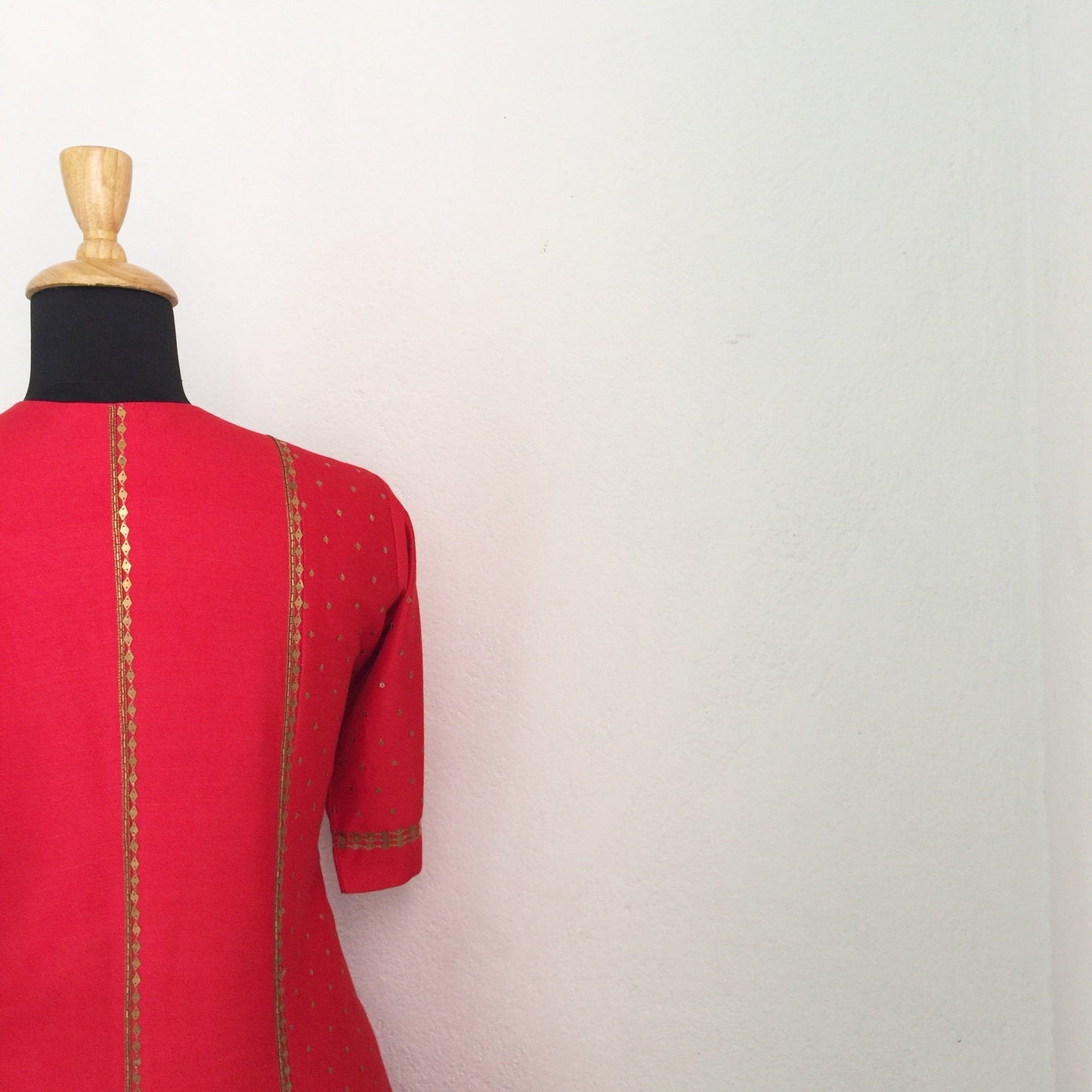 Naaz Red